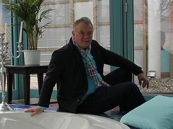 Rund 100 Wintergärten werden pro Jahr bei Wintergarten-Baumann in Stockheim gebaut. An eine Vergrößerung seines Betriebes denkt Geschäftsführer Herbert Baumann gegenwärtig jedoch nicht. Foto: Veronika Schadeck