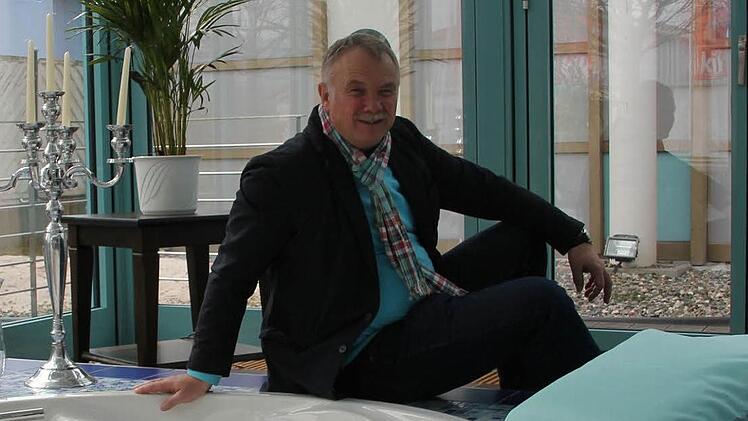 Rund 100 Wintergärten werden pro Jahr bei Wintergarten-Baumann in Stockheim gebaut. An eine Vergrößerung seines Betriebes denkt Geschäftsführer Herbert Baumann gegenwärtig jedoch nicht. Foto: Veronika Schadeck