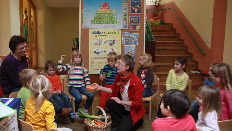 Die gesunden Snacks haben sich die Kinder schmecken lassen.