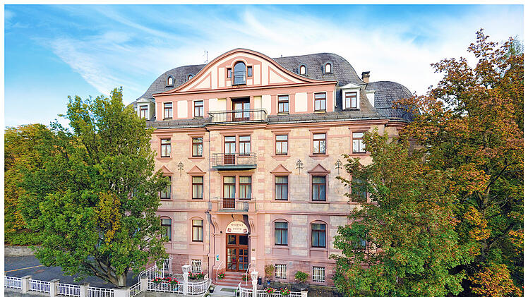 Das 4-Sterne-Hotel Dappers in Bad Kissingen von außen. Foto: Dappers Hotel