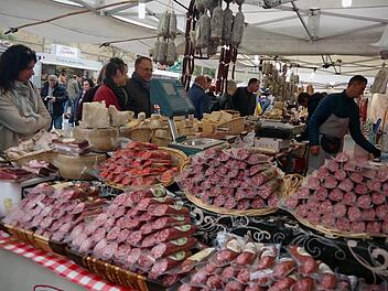 Köstlichkeiten beim  italienischen GenussmarktHeike Schülein
