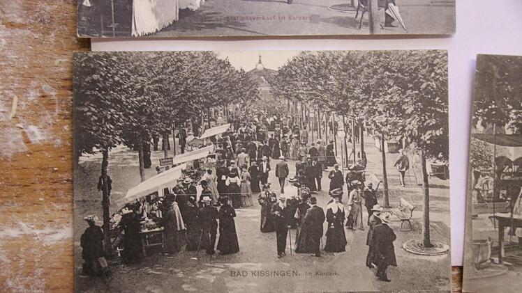 Eine Postkarte zeigt den Betrieb im Kurgarten an den Bäckerständen. Foto: Archiv Röttinger