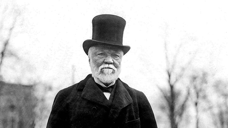 Einer der fr&uuml;hen Milliard&auml;re, der Stahlmagnat Andrew Carnegie (1835-1919), hier im Jahr 1912, setzte hohe Sunmmen f&uuml;r gemeinn&uuml;tzige Zwecke ein.