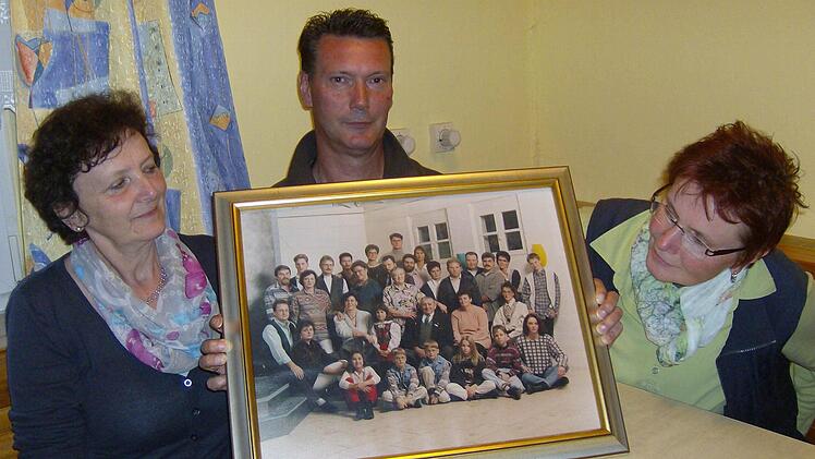 Die Geschwister Marga Kral, Georg Gebhardt und Rosa Freund können auf eine große Familie blicken.