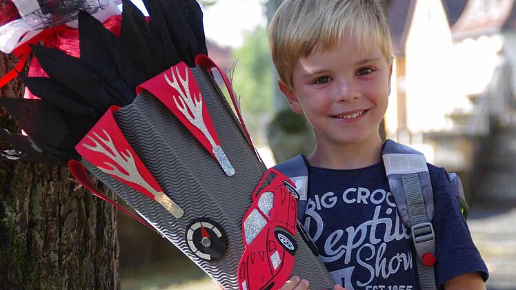 Der sechsjährige Ben Fischer geht ab heute in die Schule. Foto: Marco Meißner