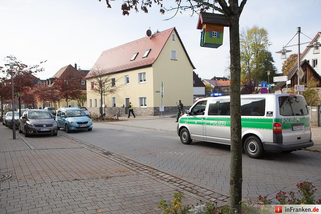 Vermeintlicher sexueller Übergriff in Heroldsberg - Polizei sucht mit Mantrailing Hund nach Täter