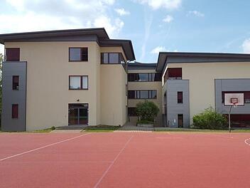 Die Realschule vom alten Hartplatz aus.Foto: RS Hirschaid/Saffer