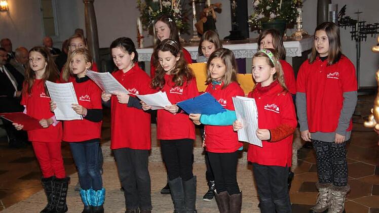Der Schul-und Kinderchor aus Wenzeslau Fotos: Wolf