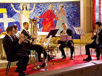 Markus Riepertinger, Tobias Ziegler, Johannes Freyer, Martin Osterhammer und Heng-Chih Lin (von links) gastierten in der Salvatorkirche. Foto: Jochen Berger
