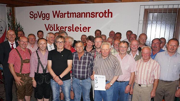 Nicht alle 60 Gründungsmitglieder der Spielvereinigung von Wartmannsroth und Völkersleier waren zum Kommersabend erschienen.
