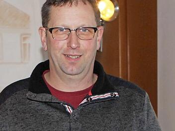 Martin Simon wurde für 40-jährige Mitgliedschaft im LSC Nordhalben geehrt.  Foto: Michael Wunder