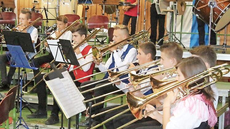 Toller Posaunensatz des Schülerorchesters bei den Highlights der Blasmusik  Foto: Roland Dietz