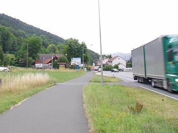 Steht hier in Zukunft ein Rewe-Markt? Im Stadtrat wurde über die Fläche zwischen Ruppenweg und Ruppenwirtshaus diskutiert. Foto: Marco Meißner