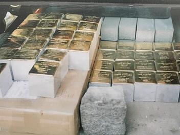 Scheßlitz:  Stolpersteinverlegung mit Gedenkfeier erinnert an jüdische Familien