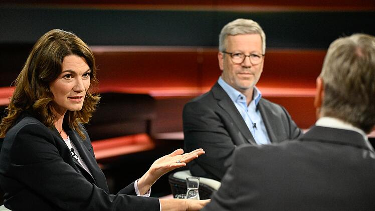 Kommunalpolitiker wie die Regensburger Landr&auml;tin Tanja Schweiger und der Greifswalder Oberb&uuml;rgermeister Stefan Fassbinder sprachen mit Markus Lanz &uuml;ber die verheerende Lage in den Kommunen.