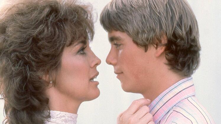 An den Erfolg von "Die blaue Lagune" konnte Christopher Atkins er jedoch nicht mehr ankn&uuml;pfen. Am prominentesten war noch sein Auftritt als Liebhaber von Sue Ellen (Linda Gray, Bild) in der Seifenoper "Dallas".