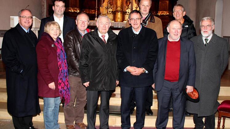 Günther Beckstein mit seinen Gastgebern und Besuchern aus Höchstadts Partnerstadt Castlebar