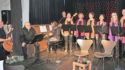 Der Chor Gospeltrain unter der Leitung von Hugo Hümpfner begeisterte.