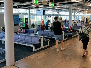 Abflughalle am Flughafen Nürnberg