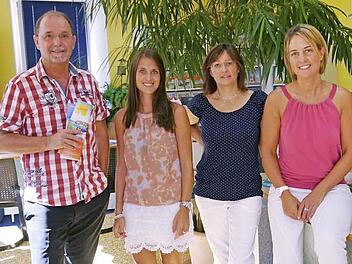 Sie erfüllen Reiseträume: (von links) Klaus Schneider, Mareike Wehner, Ellen Slowik und Eva Leitner.  Foto: privat