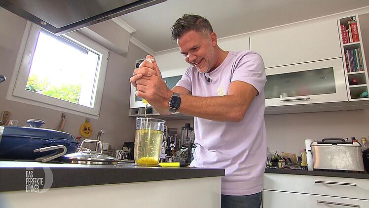 Zitronen-Kaviar in Essen: Kolja (48) tummelt sich in der Molekulark&uuml;che