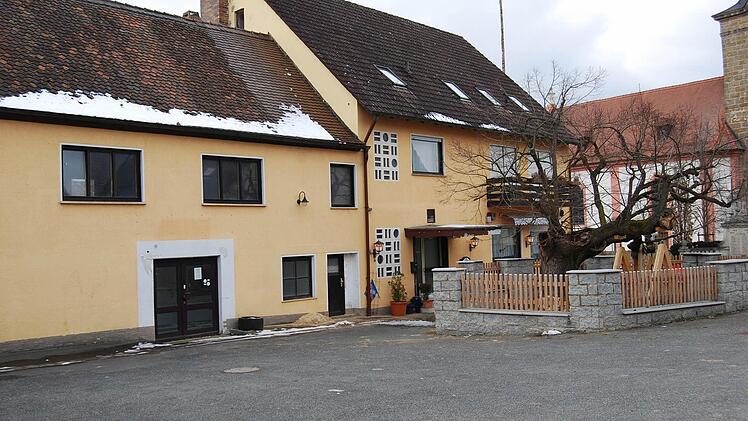 Gasthaus "Zur Linde" gehört auch eine Metzgerei und ein Veranstaltungssaal. Fotos: Hoch