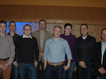 Die ersten acht nominierten Kandidaten der CSU/PWG-Liste in Wildflecken (von links): Tobias Köstler (5.), Holger Trump (3.), Reinhard Bramowski (8.), Peter Nietsch (4.), Sebastian Hauke (7.), Tanja Schmid (6.), Oliver Masso (2.) und ihr Wildfleckener Bürgermeisterkandidat Wolfgang Illek (1.).Foto: Sebastian Schmitt-Mathea