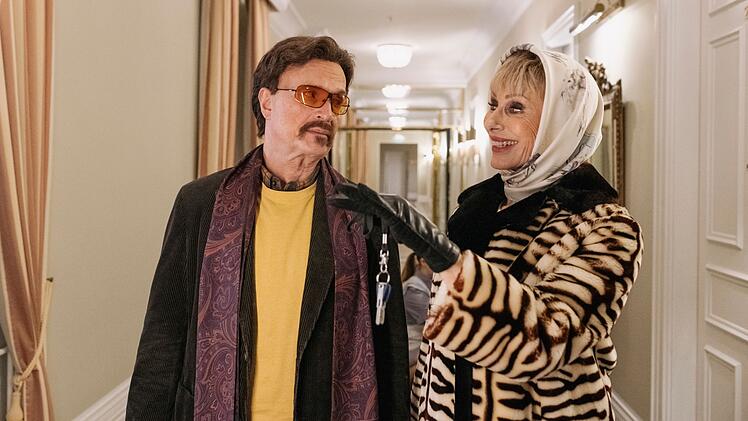 Adam (Christian Berkel) und Evelyn (Andrea Sawatzki) verkleiden sich als Ehepaar Moser.