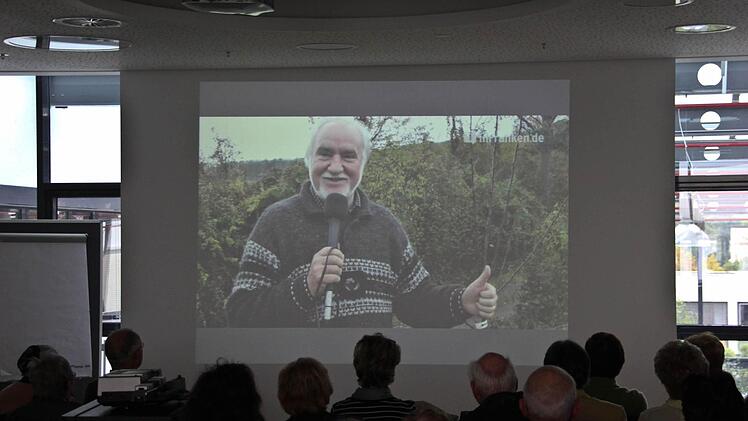 Kurze Erklärvideos runden den Nachmittag zum Thema Garten ab. (Foto: Christopher Schulz)