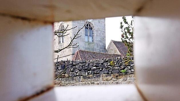 Die Sanierung der Stadtmauer gehört zu den zahlreichen Projekten, die auf der Agenda der Stadt Seßlach stehen. Foto: Berthold Köhler