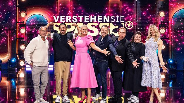 Weniger Shows, daf&uuml;r viele Promis (von links): Moritz Bleibtreu, Eko Fresh, Barbara Sch&ouml;neberger, Sebastian Fitzek, Oliver Kalkofe, Meltem Kaptan und Larissa Marolt treffen bei "Verstehen Sie Spa&szlig;?" aufeinander.