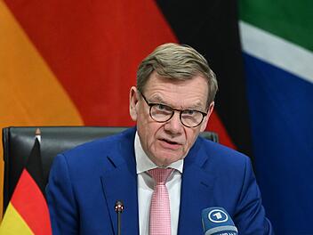 Au&szlig;enminister Wadephul besucht S&uuml;dafrika