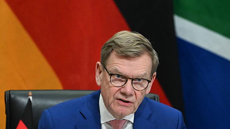 Au&szlig;enminister Wadephul besucht S&uuml;dafrika