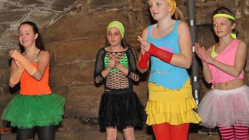 Die Turnerjugend begeisterte mit einer Art Rock 'n' Roll. Fotos: Gerda Völk