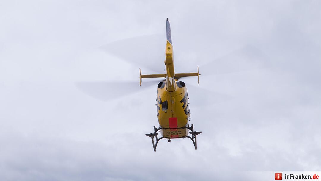 Bei einem schweren Verkerhrsunfall in Gunzenhausen haben sich vier Menschen teilweise schwer verletzt.