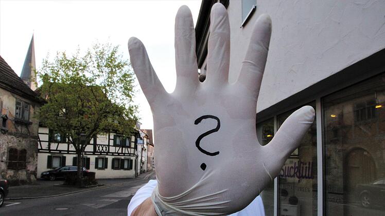 Handschuhe sch&uuml;tzen nicht  vor einer Ansteckung mit Viren, sagt der Fachmann. Gr&uuml;ndliches H&auml;ndewaschen ist viel wirksamer. Ellen M&uuml;tzel