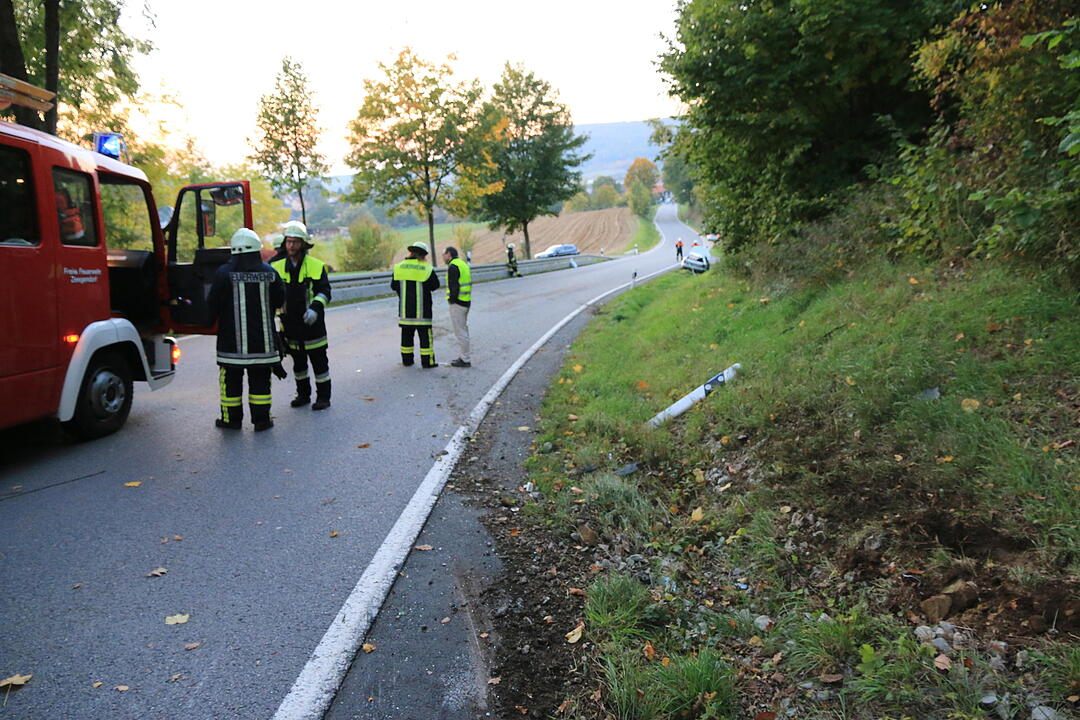 Pkw überschlägt sich am Teuchatzer Berg
