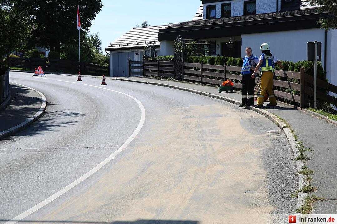 Traktor verliert Raps