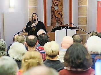 Ronja Endres, Vorsitzende der Bayern-SPD, spricht beim Neujahrsempfang der Forchheimer SPD.