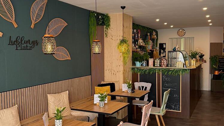 Im Bistro 21 findest du eine besondere Auswahl an Bowls, Burgern und weiteren Gerichten.