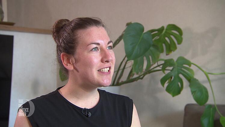 Vicky (30) liebt den Karneval und die Sch&uuml;tzenfeste ihres Heimatorts Stadtlohn.