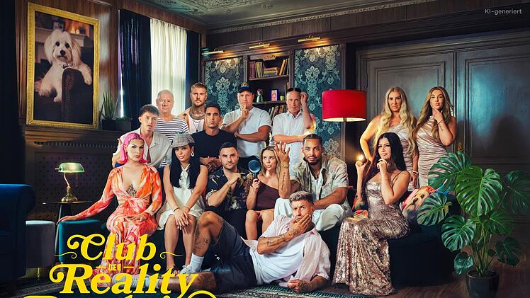 In "Club der Reality Detektive" versuchen sich Realitystars als Ermittler. Vorne von links: Rafa Zollo, Dilara Kruse, Lars Steinh&ouml;fel, Annelie Henze, Laurenz Pesch, Meji, Gabriela Alves Rodrigues. Hinten von links: Garrysecret, Claued-Oliver Rudolph, Paco Herb, Lukas K&uuml;chen, Patrick Romer, J&uuml;rgen Trovato, Sarina Simone und Tochter Shiana Kolibal.