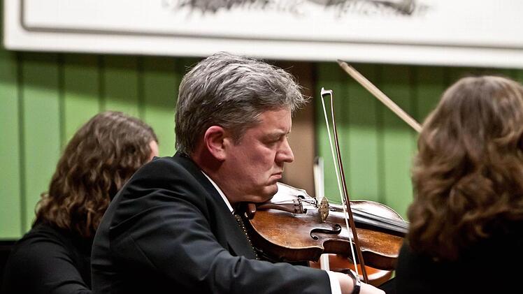 Impressionen vom Neujahrskonzert des "Musizierkreises Neustadt".Foto: Jochen Berger