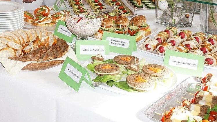 Allerlei Fingerfood wird es auch am Tag der offenen Tür, am Sonntag, 2. April, von 11 bis 17 Uhr an der Bischofsheimer Hauswirtschaftsschule geben.  Foto: Marion Eckert