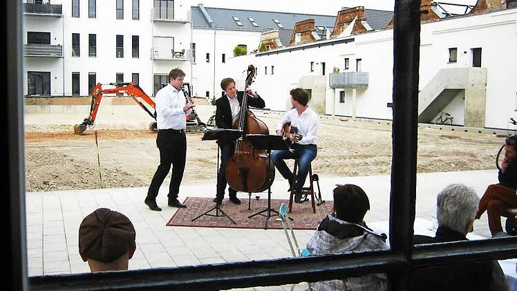 Die Swinging Klezmen unterhielten die Besucher in der Alten Seilerei. Foto: p