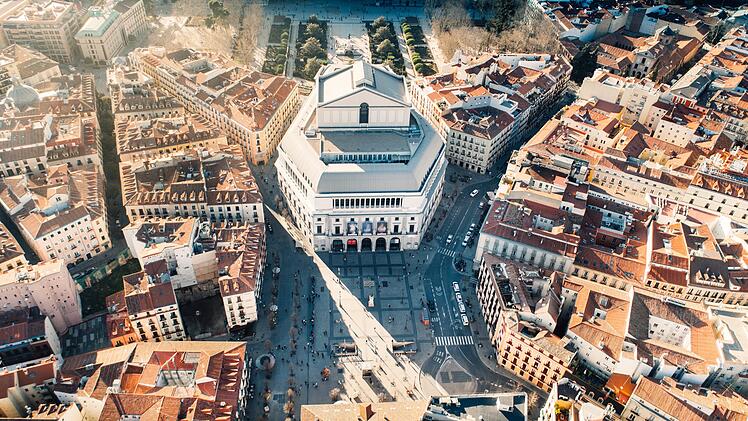 Urlaub in Madrid - Opernhaus Teatro Real