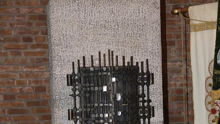 Der bronzegeschmiedete Tabernakel