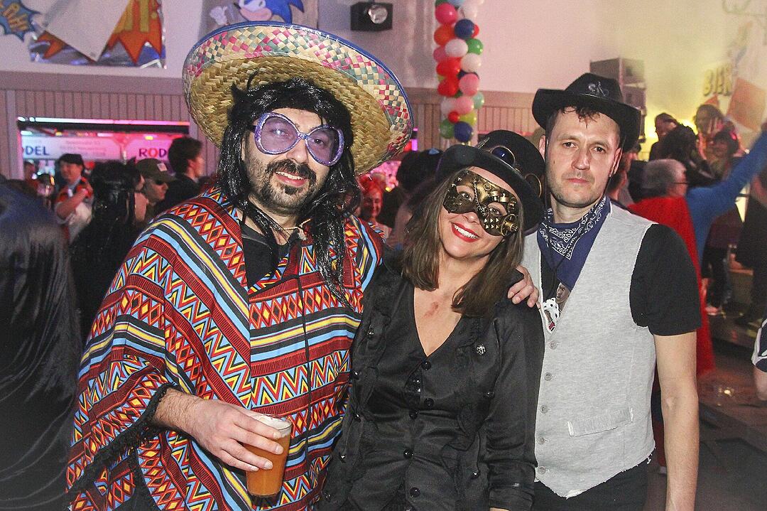 Super Stimmung beim Blütenfasching