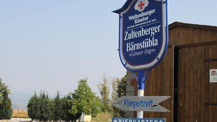 Beliebter Treffpunkt auf dem Görauer Anger: das "Bärenstübla" - derzeit aber geschlossen. Foto: Stephan Tiroch