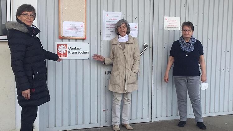 Das Kramlädchen muss hier raus, berichten Theresia Schodorf-Friedrich, Sonja Nölte und Waltraud Markert.